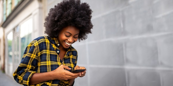 Lady on phone with afro