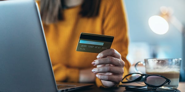 7 Reasons to get a credit card